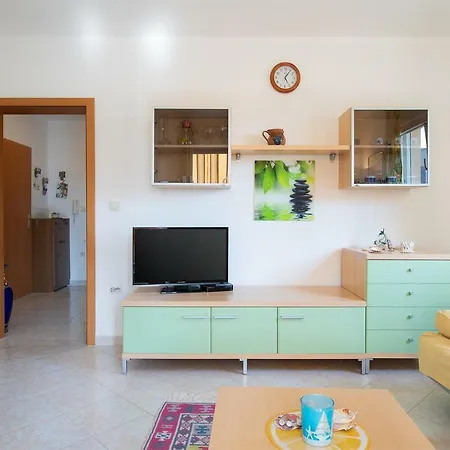 Apartment Apartman Robi *
